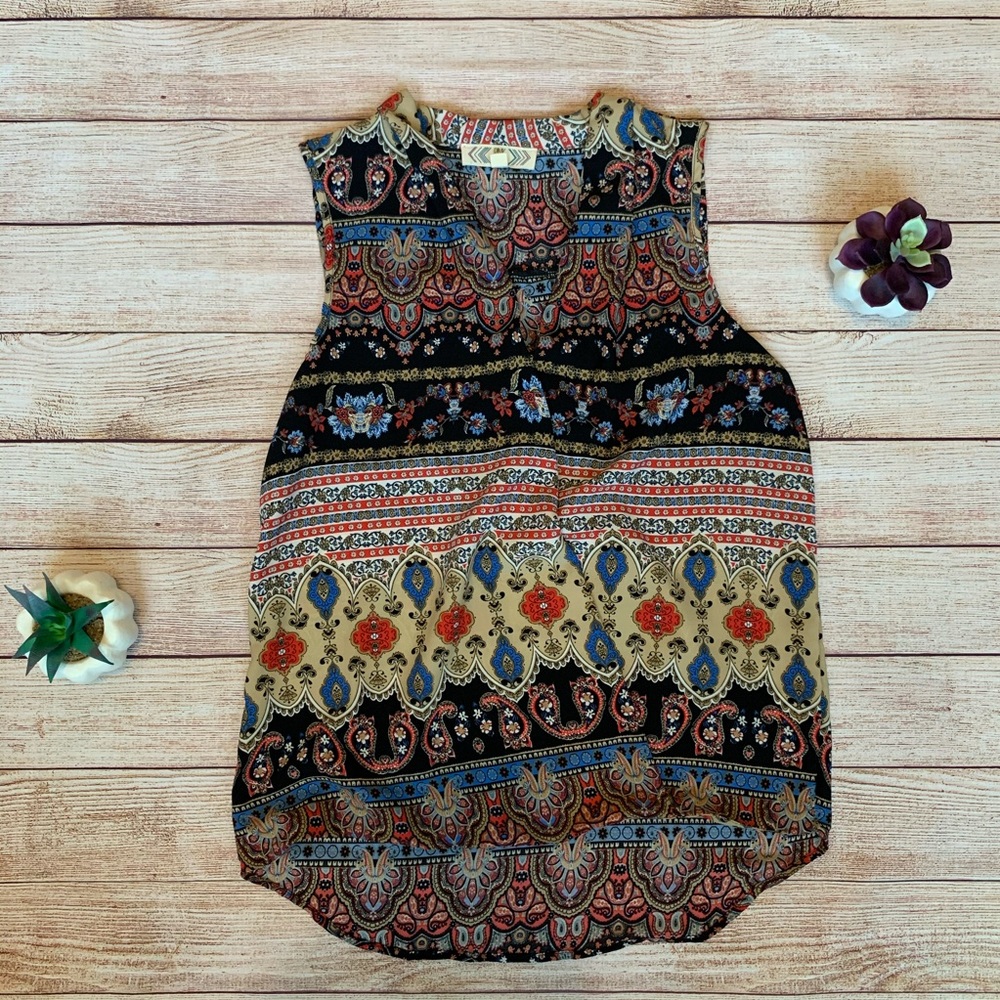 ✨5/$25✨ Pink Rose • boho print wrap v neck top
